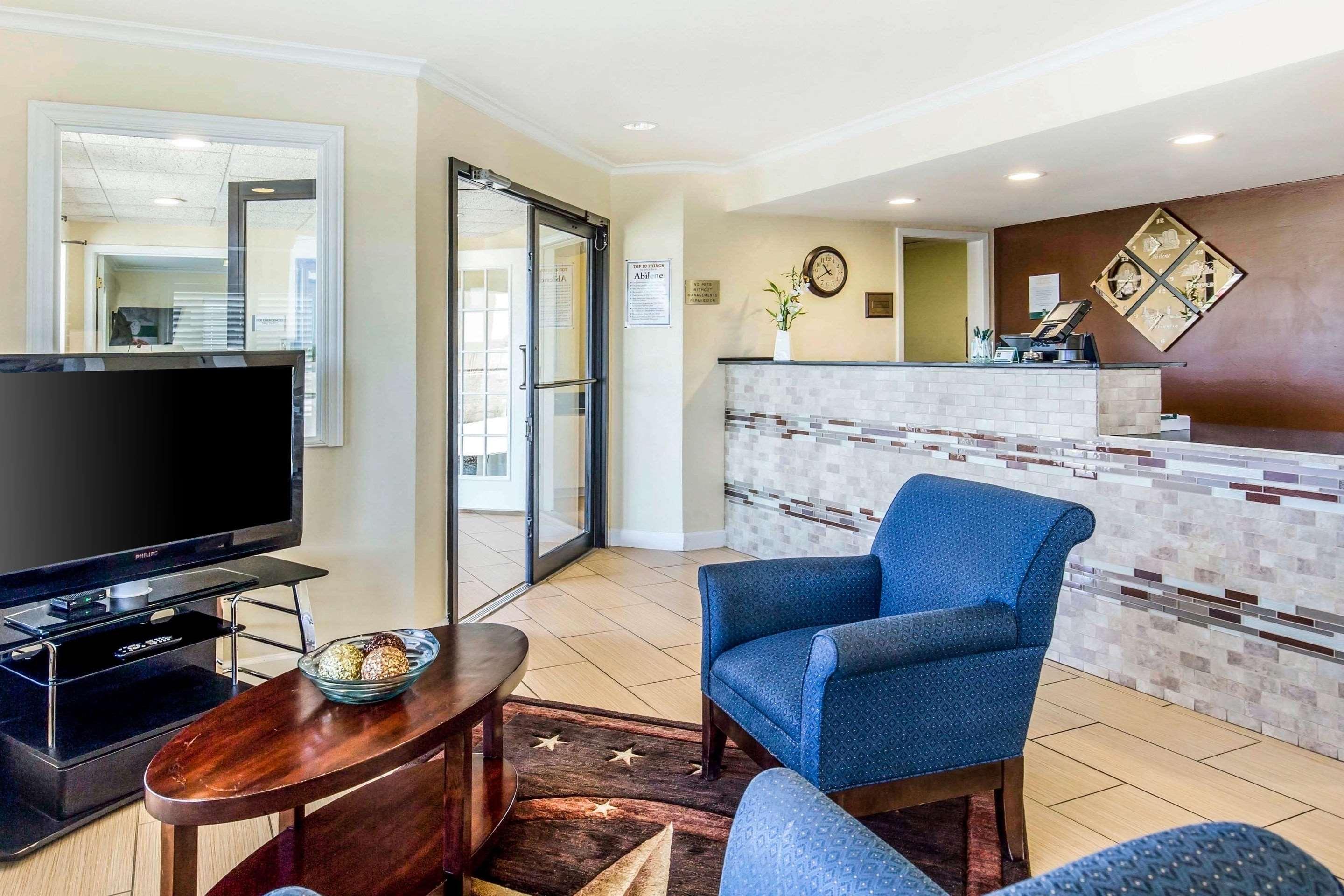 Quality Inn & Suites Abilene Bagian luar foto