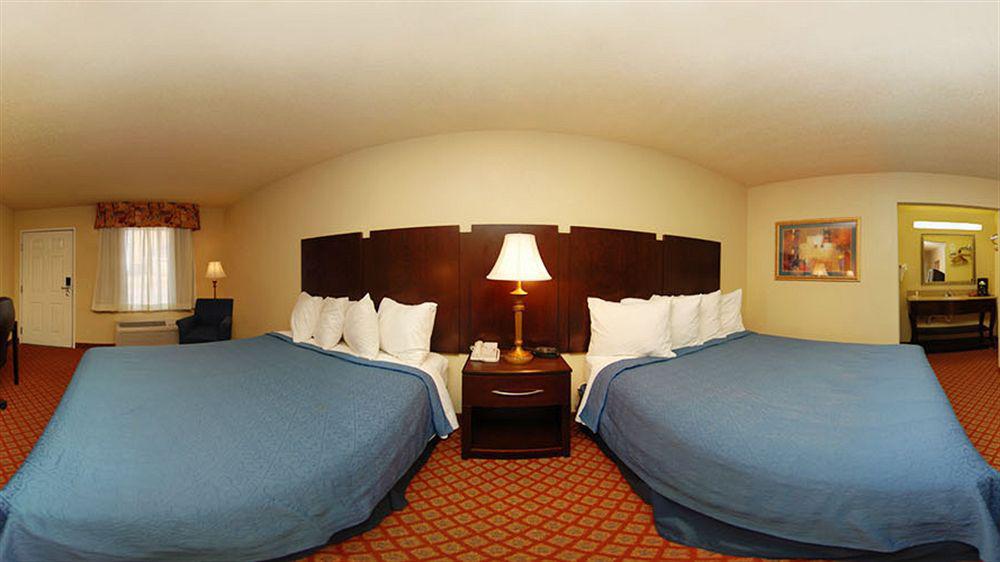 Quality Inn & Suites Abilene Bagian luar foto